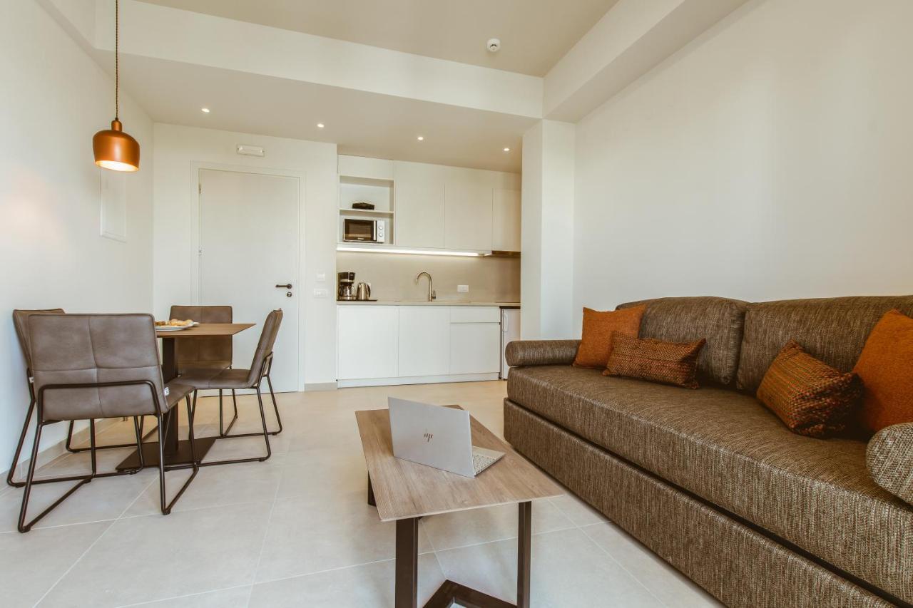 Antel Suites & Apartments خانيا المظهر الخارجي الصورة